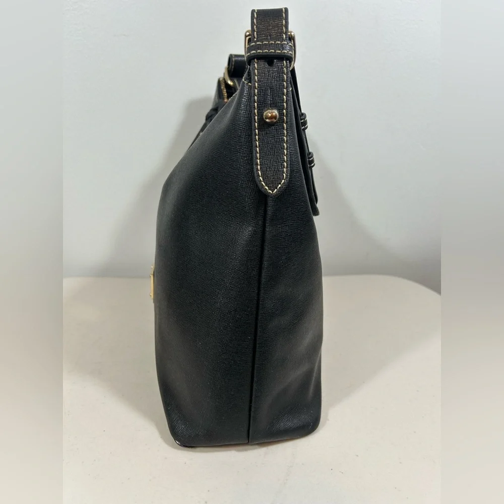 Dooney and Bourke staffiano leather purse